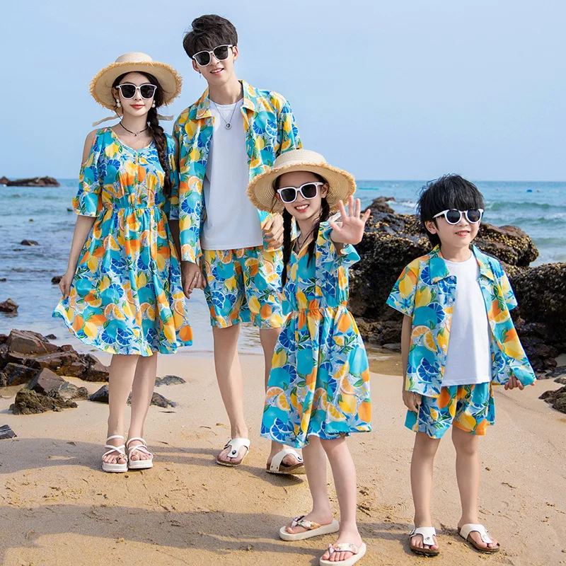 Summer Clothing Looks - Ropa de dos piezas con estampado