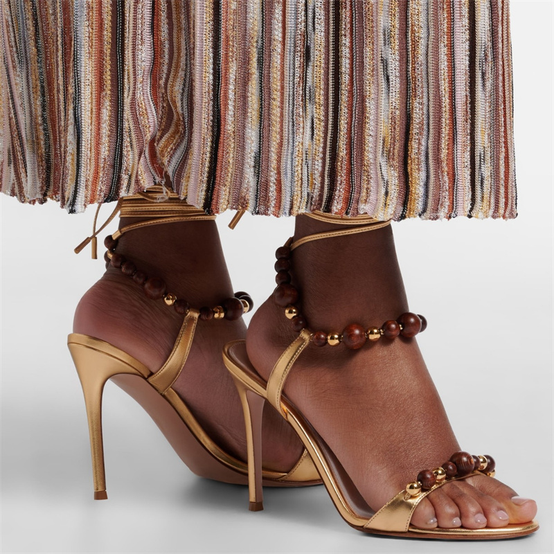 Sandalias Retro de Lujo en Cue - Summer Closet reseña y precio